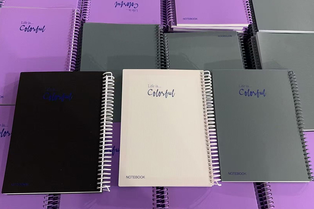 Het nieuwe spiraalvormige spiraal -notebook wordt gelanceerd, waardoor een nieuwe schrijfervaring wordt verlicht